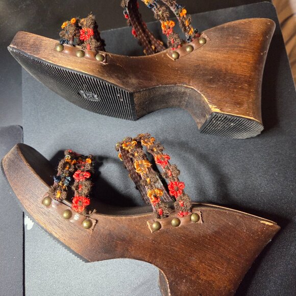 Guess retro wedge heels - Picture 3 of 7